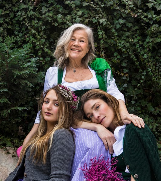 Evergreens - 3 Frauen mit Dirndl